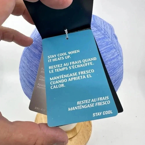 NEW Nike Featherlite Dri-Fit Swoosh Cap Ponytail Holder Stretch Blue Girls 4/6X - Picture 8 of 8